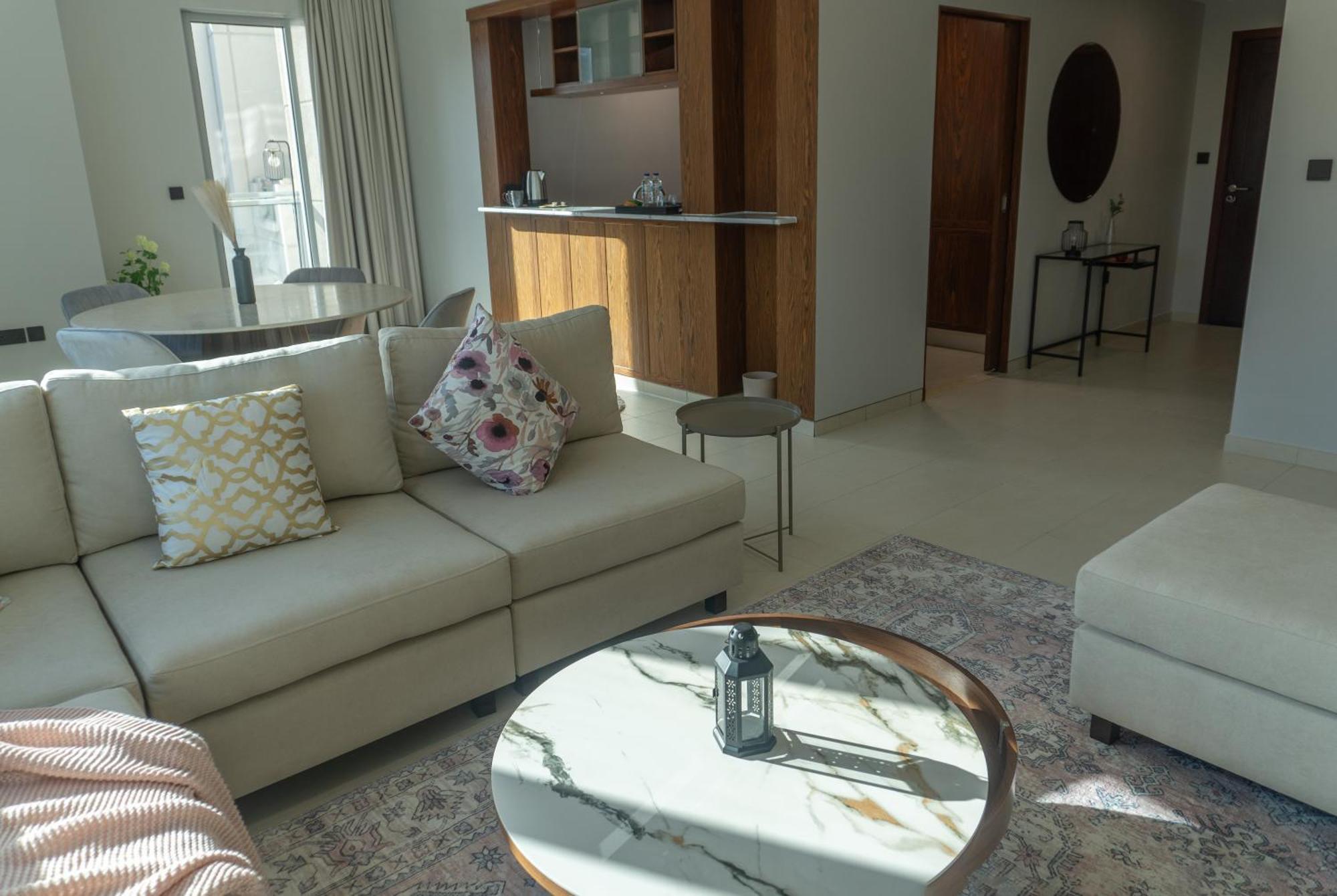 Downtown Oasis, Burj Khalifa Views, Luxury Amenities Lägenhet Dubai Exteriör bild