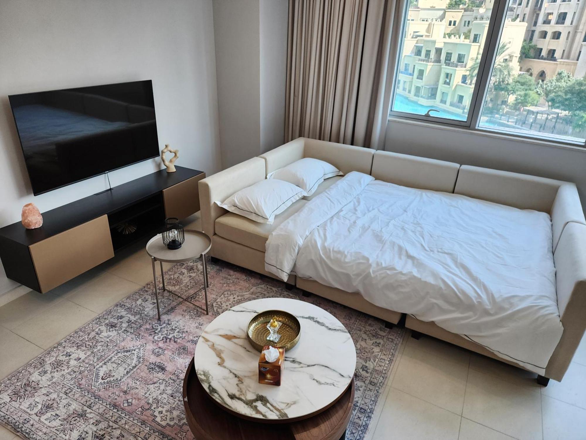 Downtown Oasis, Burj Khalifa Views, Luxury Amenities Lägenhet Dubai Exteriör bild